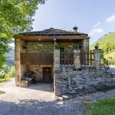 Cabaña Pasiega Lo Miñarro-2
